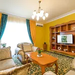 One Appartement Boekarest