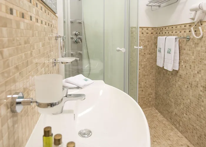 استوديو وان أكوموديشن سويتس *