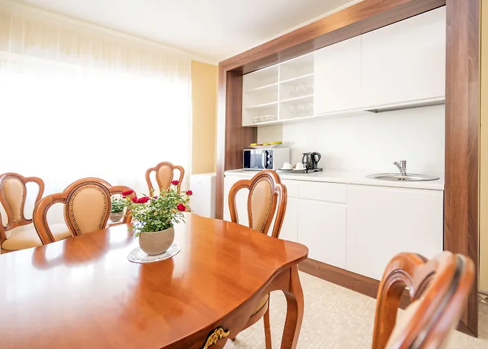 One Appartement Boekarest